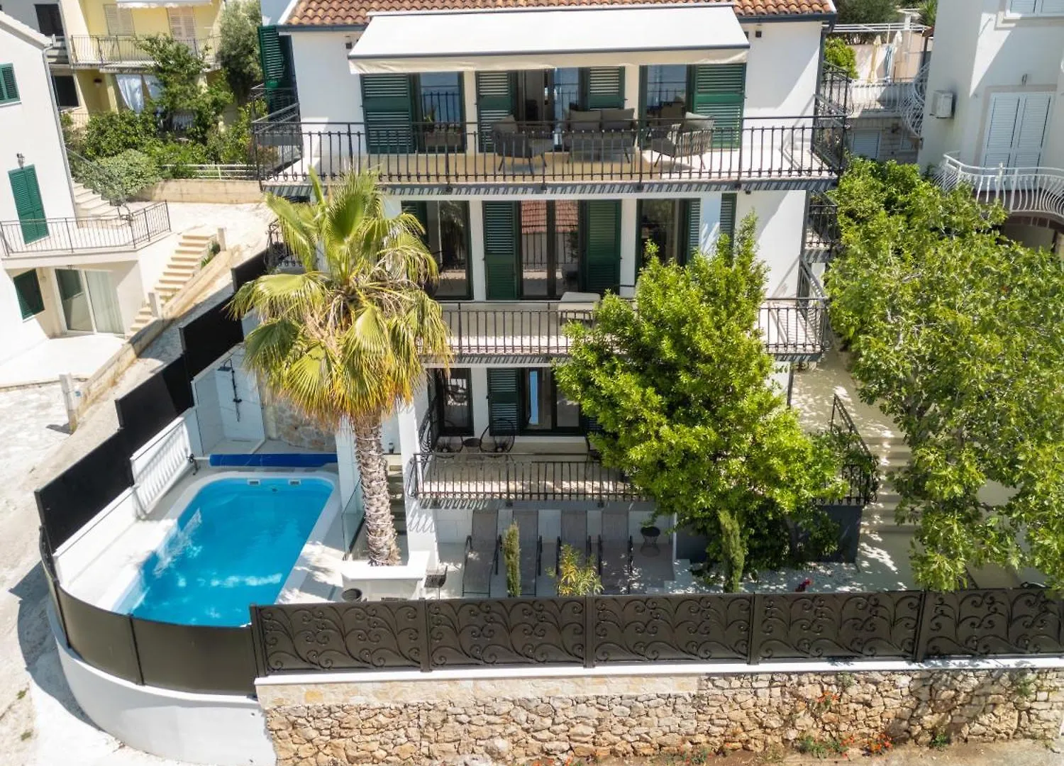 Villa Aea Del Mare Apartments Traù